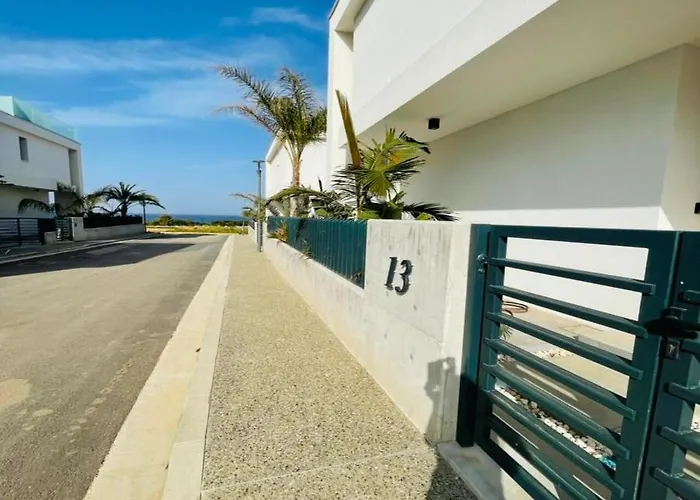 By The Natalya Vila *